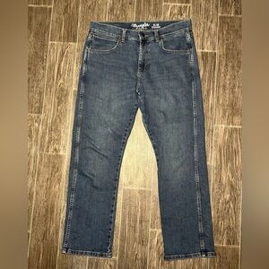 Wrangler Retro Slim Straight Jeans Mens 34x30 Medium Wash Blue Stretch Cowboy